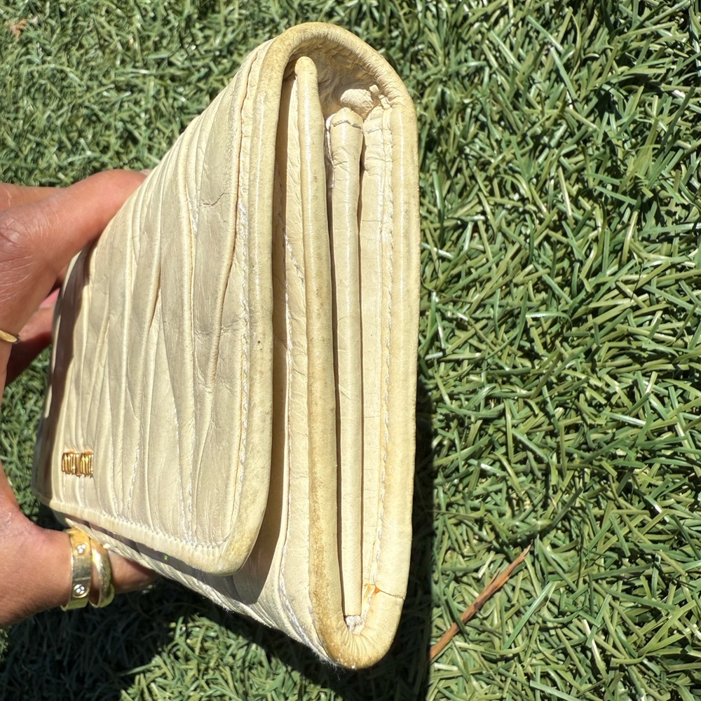 ✨Miu Miu Cream Long Leather Wallet - Picture 4 of 8